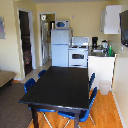 Black Sea Motel Пентиктън Екстериор снимка