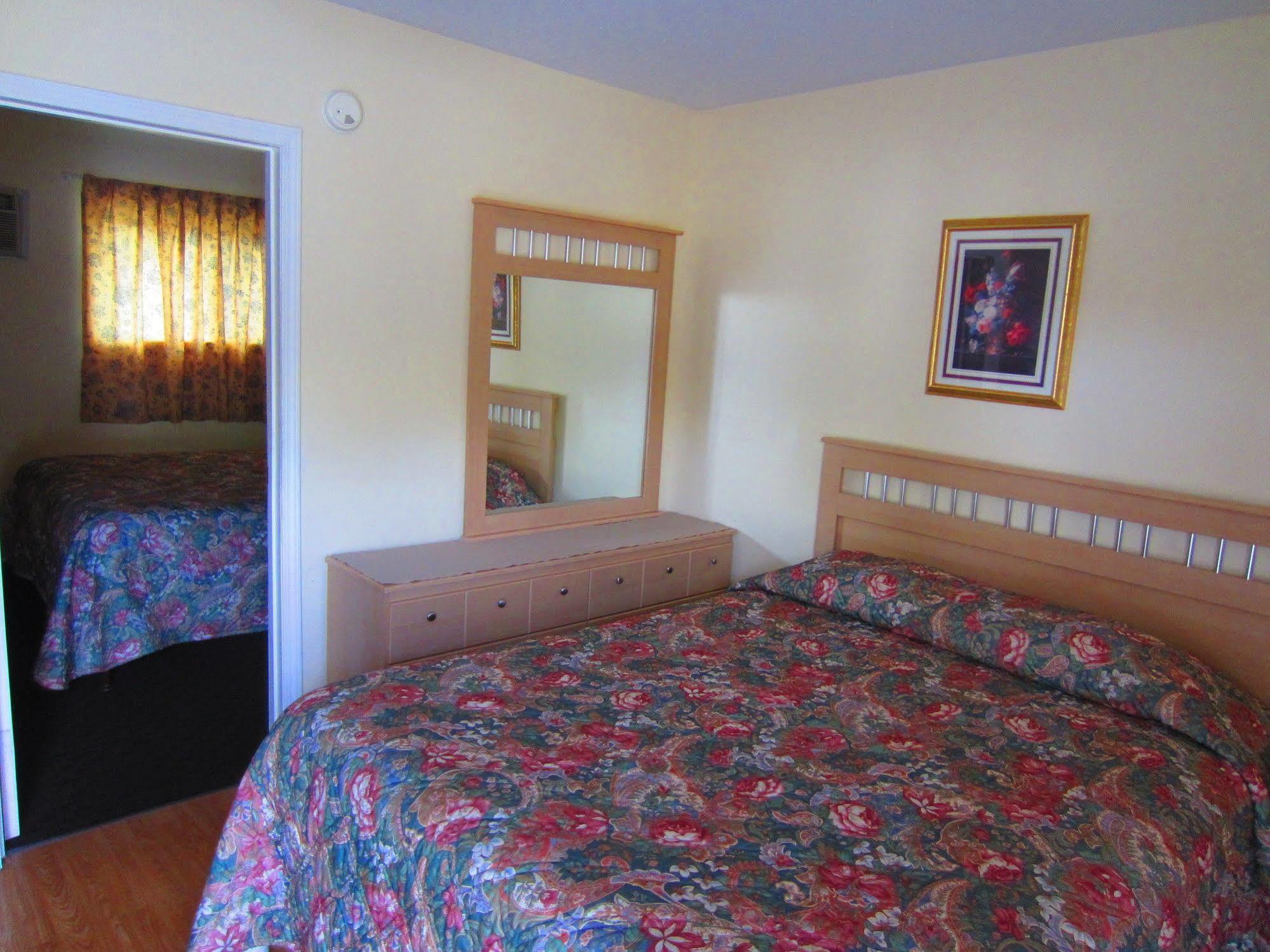 Black Sea Motel Пентиктън Екстериор снимка