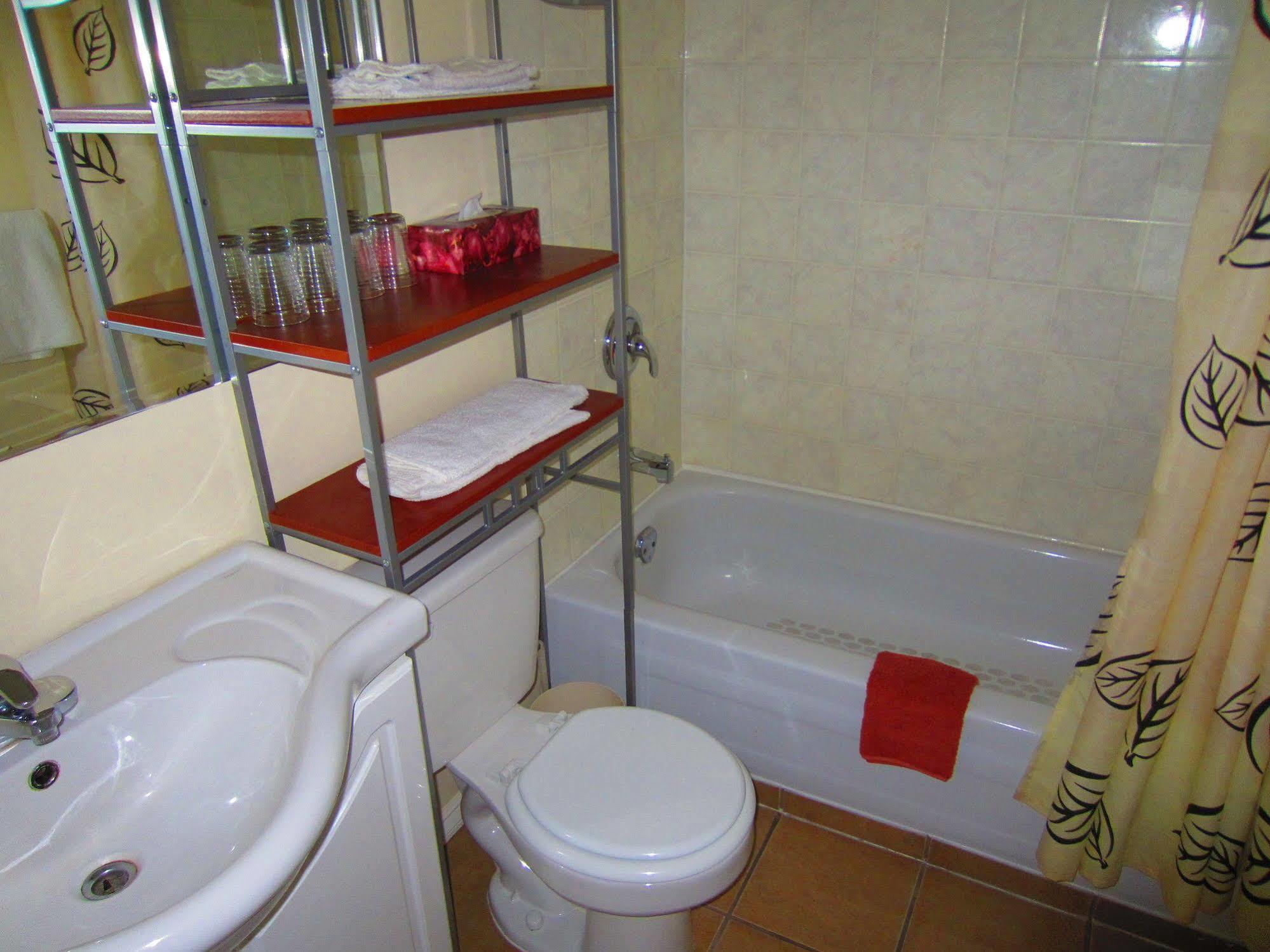 Black Sea Motel Пентиктън Екстериор снимка