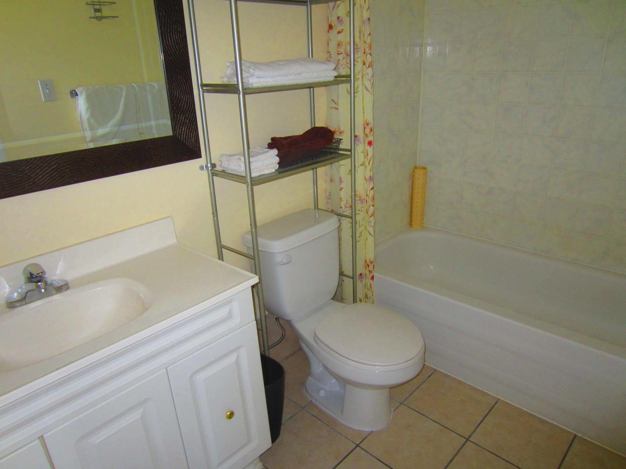Black Sea Motel Пентиктън Екстериор снимка