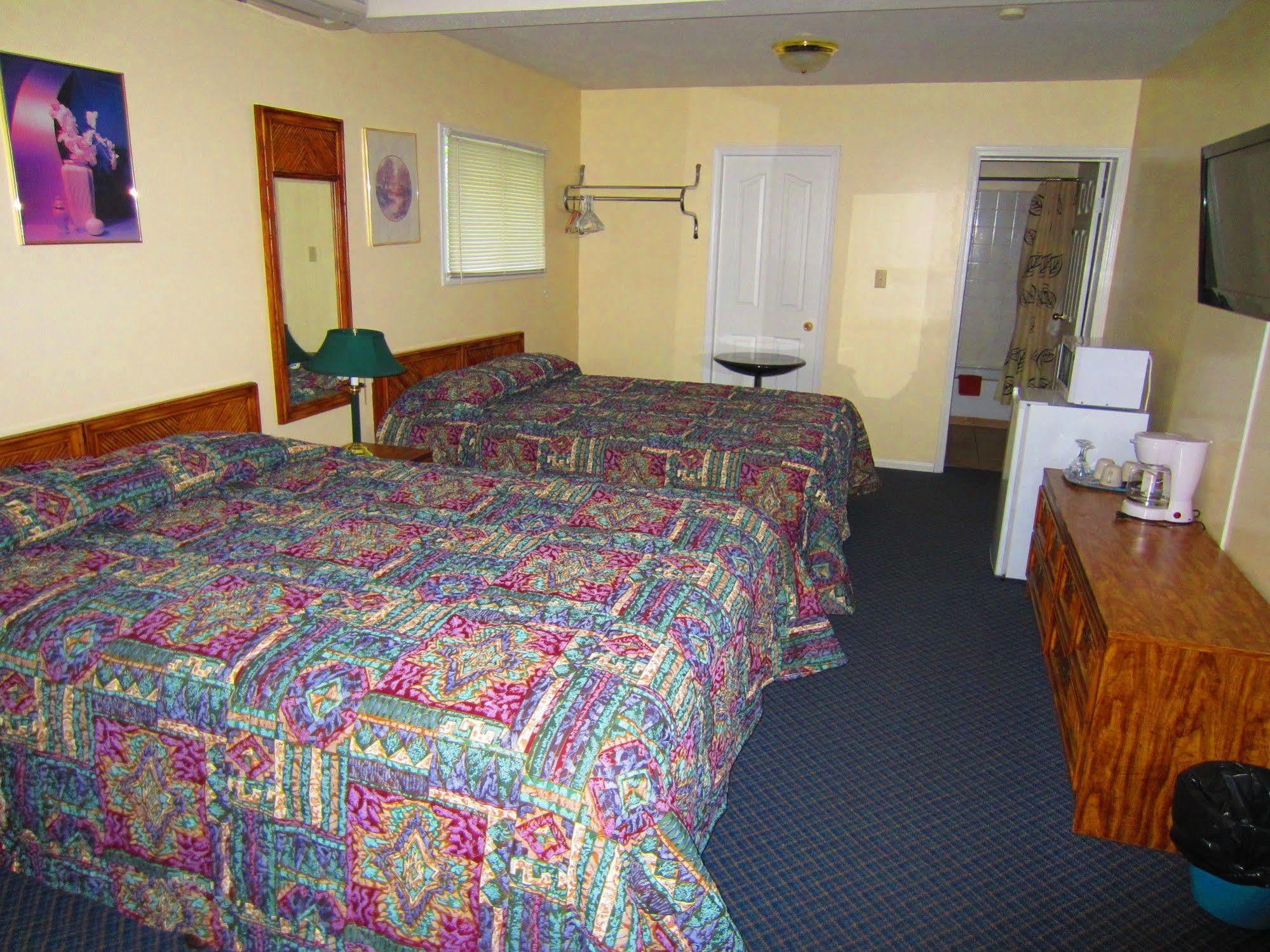 Black Sea Motel Пентиктън Екстериор снимка