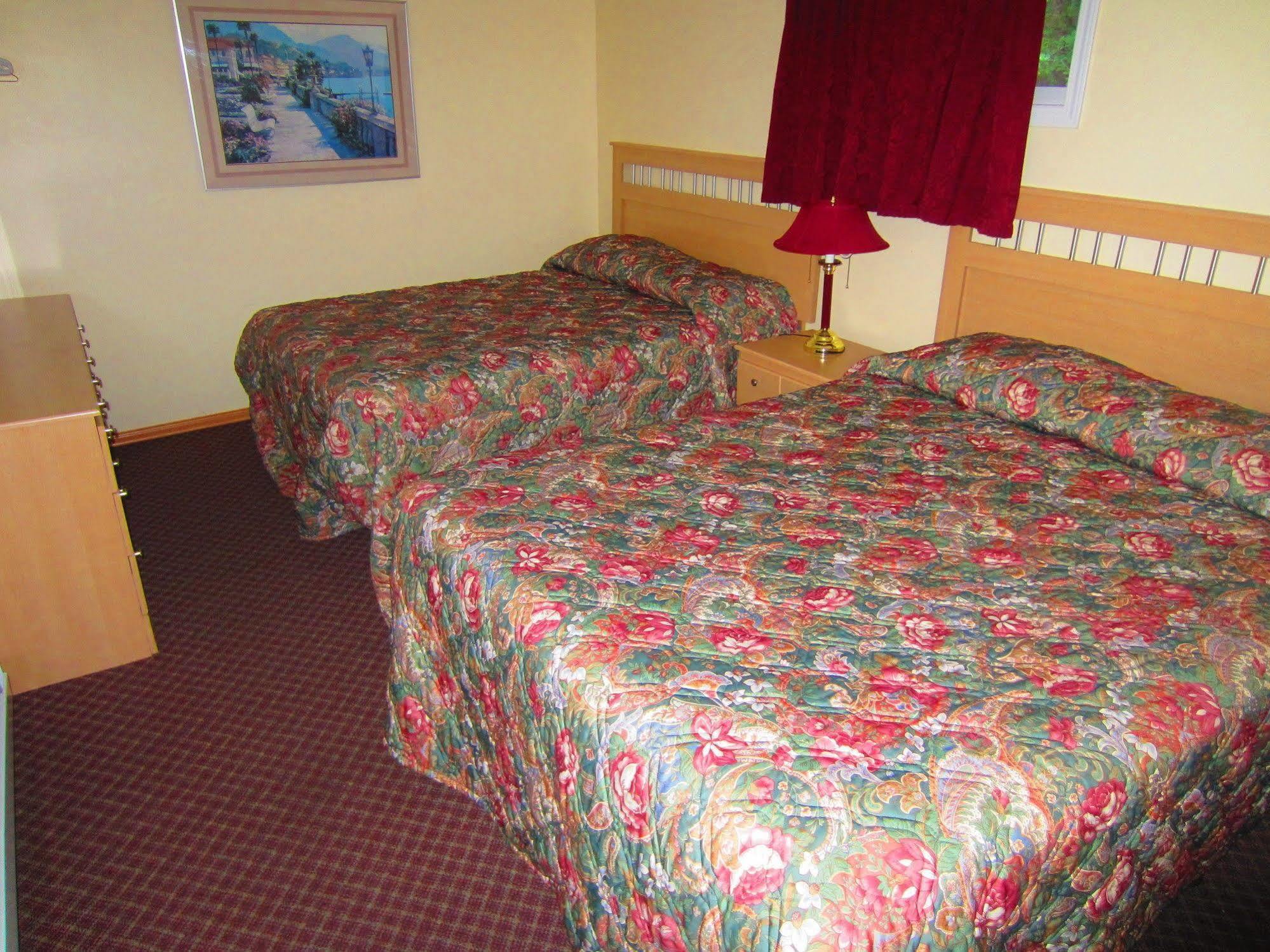 Black Sea Motel Пентиктън Екстериор снимка
