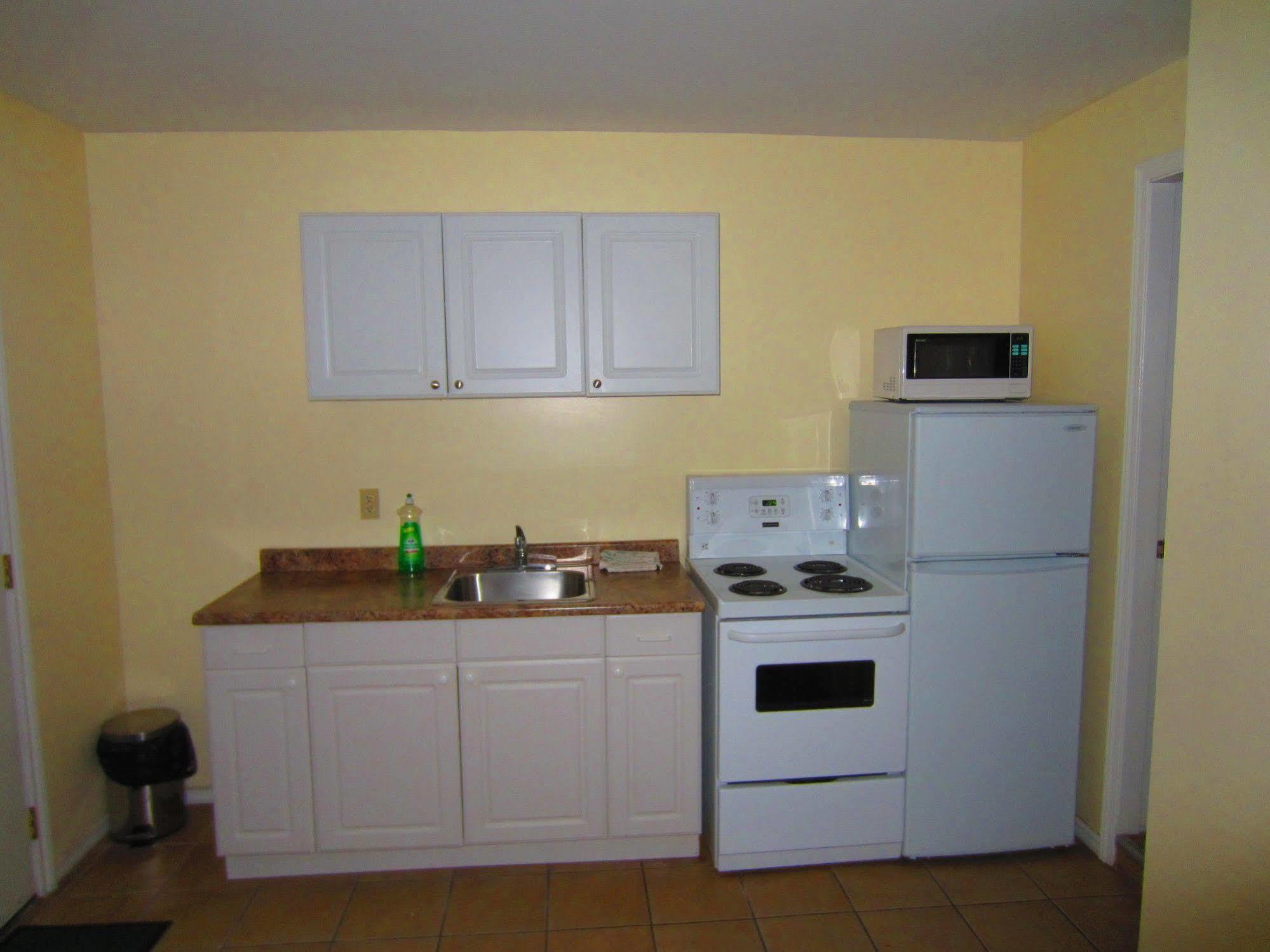 Black Sea Motel Пентиктън Екстериор снимка